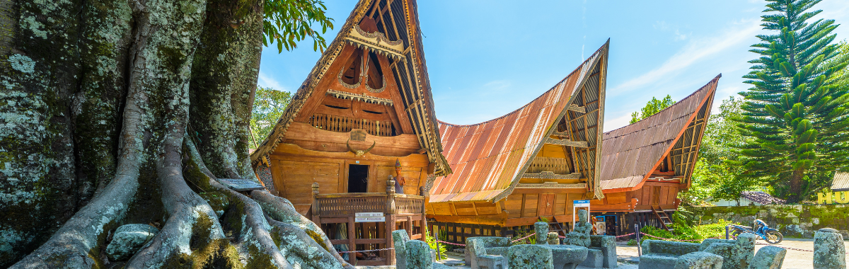 Homes in Lake Toba