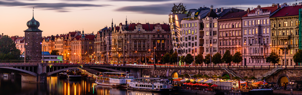 The dancing house 