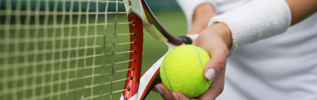 woman reading a tennis serve