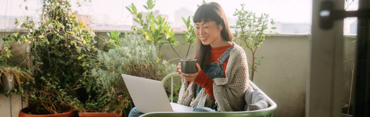 Women on her phone applying for a passport 