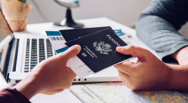 Custom Checklist Maker: What Documents You Need on Vacation