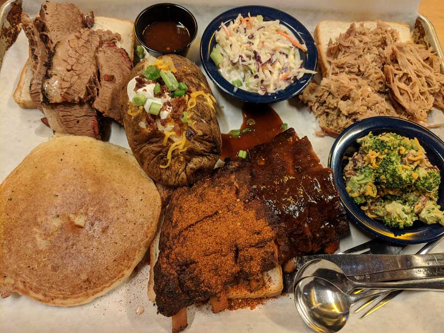 dinner at Martin's Bar-B-Que Joint, Nashville