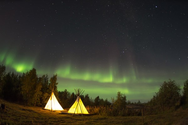 Camping under the Northern Lights in Yellowknife, Canada 